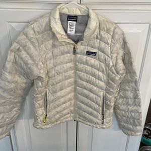 Patagonia womens puffer jacket